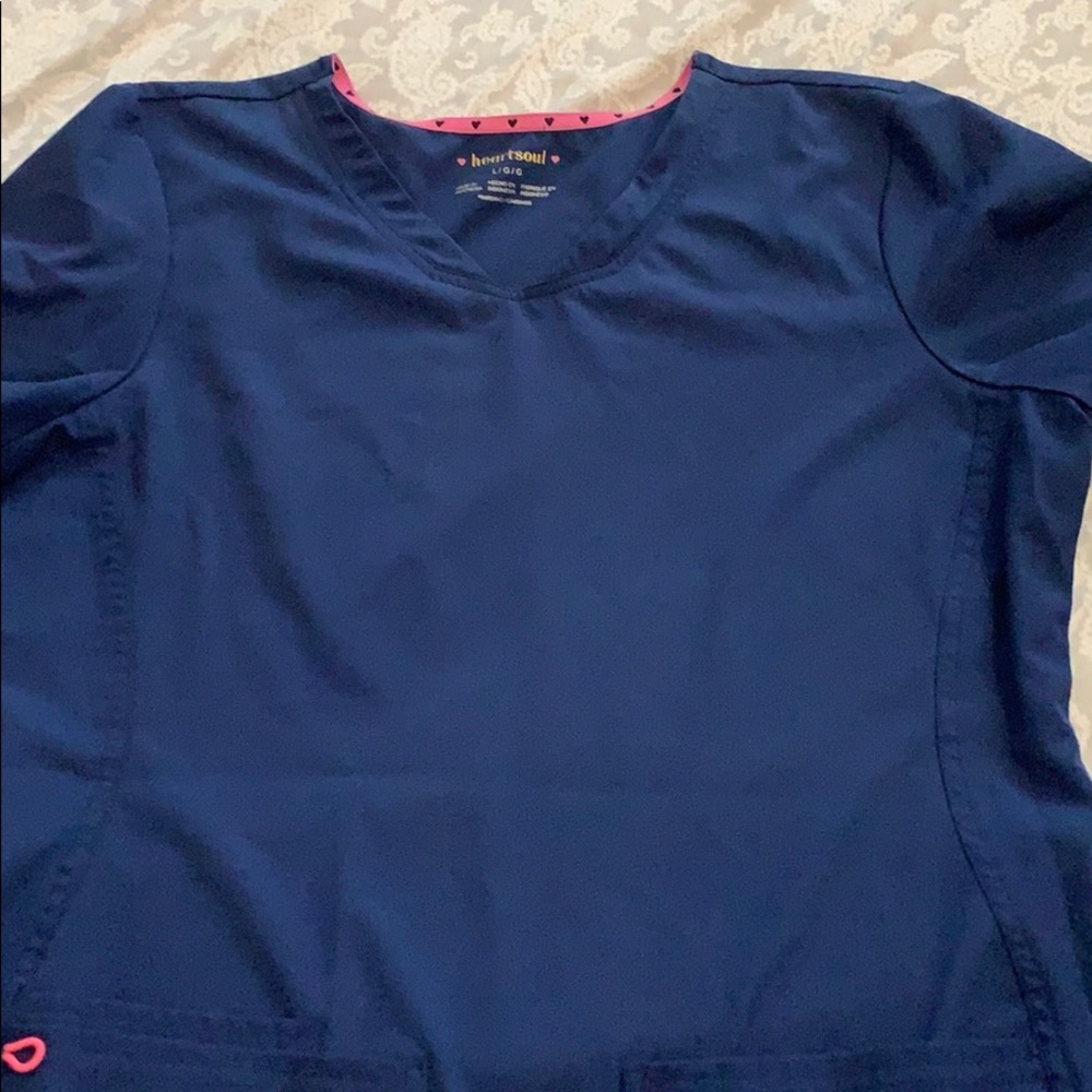 HeartSoul nursing scrub top size Large